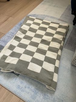 Decorative Fuzzy Throw Blanket