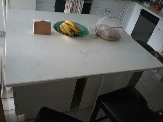 Free Misterio Pompeii Quartz slab