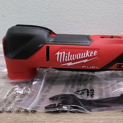 MILWAUKEE M18 18V LITHIUN-ION CORDLESS BRUSHLESS OSCILLANTING MULTI-TOOL  (TOOL ONLY)