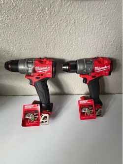 milwaukee hammer drill driver 18v
