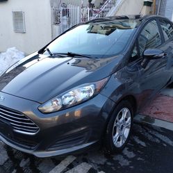 Ford Fiesta 65,000 miles clean title