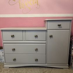 Dresser For Sale: Heavy!
