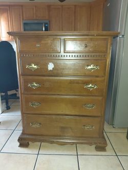 Dresser