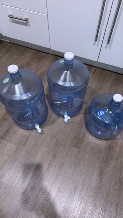 Water gallons like new