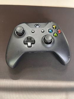 Microsoft 1708 Xbox One Controller - Black