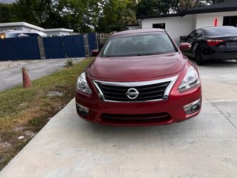 Nissan Altima Red Sedanniss