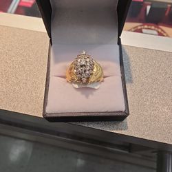 Women's Diamond Ring