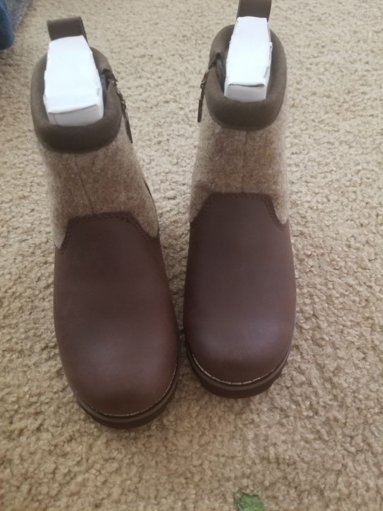 Ugg boots for boys