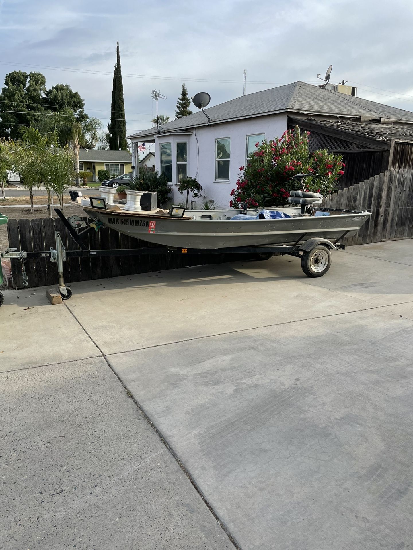 1436 Monark Jon Boat for Sale in Kingsburg, CA OfferUp