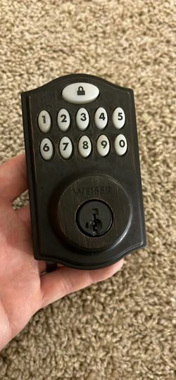 Weiser (KwikSet) HomeConnect 620 Traditional Deadbolt