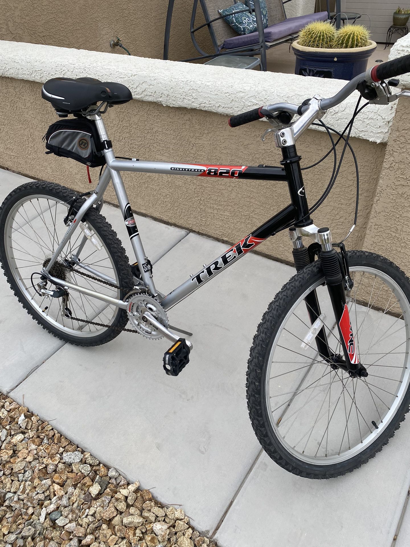 TREK 820 Mountain Bike 21”