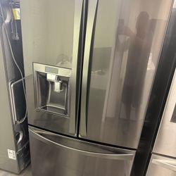 Black Stainless Steel Kenmore Refrigerator 