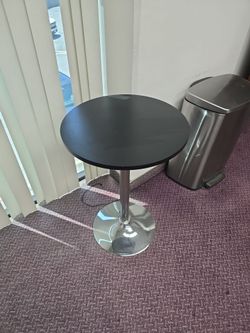 Round Table