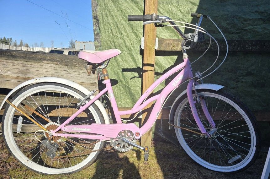 7 SPEED WOMANS BIKE