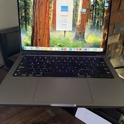 MacBook Pro - M1