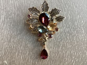 Exquisite Vintage Golden Flower Brooch Set W/ Pink & Transparent Gemstones