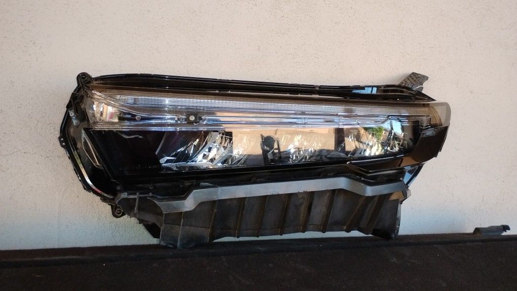 Part 2025 Toyota Camry OEM