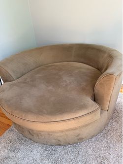 Circle Couch