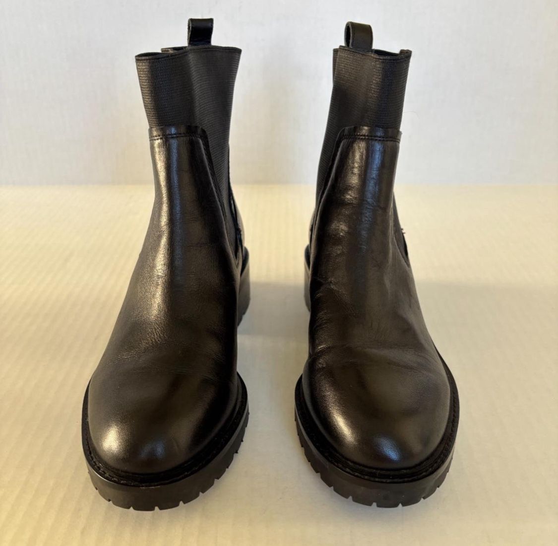 27 Edit Chelsea Boot | Woman’s 10 US | Black