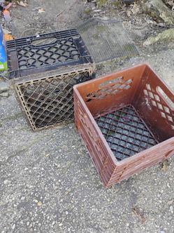 10 standard size milk crates