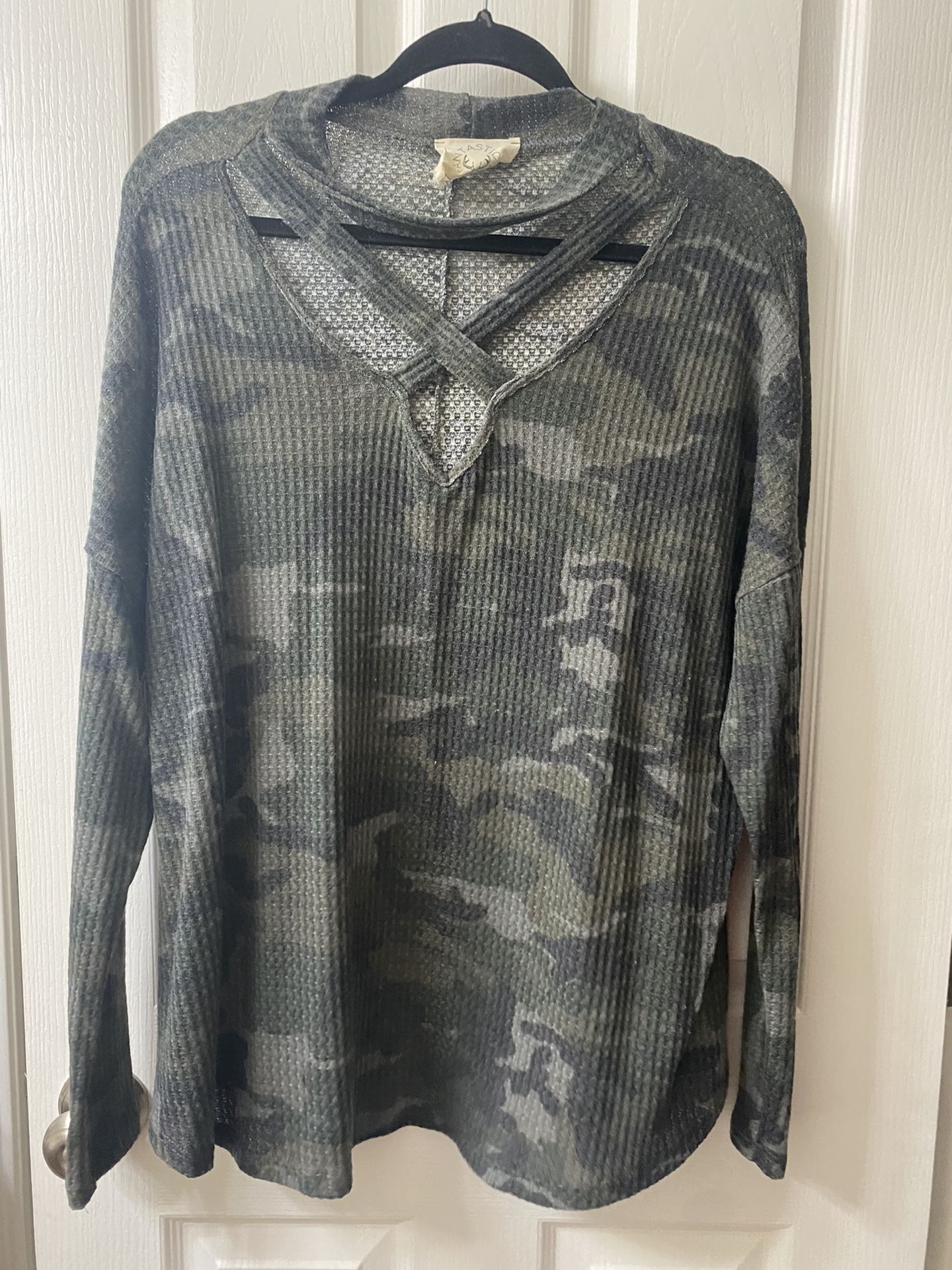 Simply Obsessed long sleeve Camo Print Shirt 