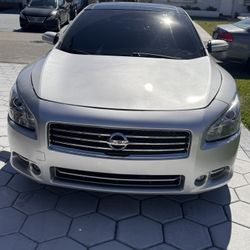 2010 Nissan Maxima