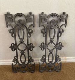 Iron wall decor
