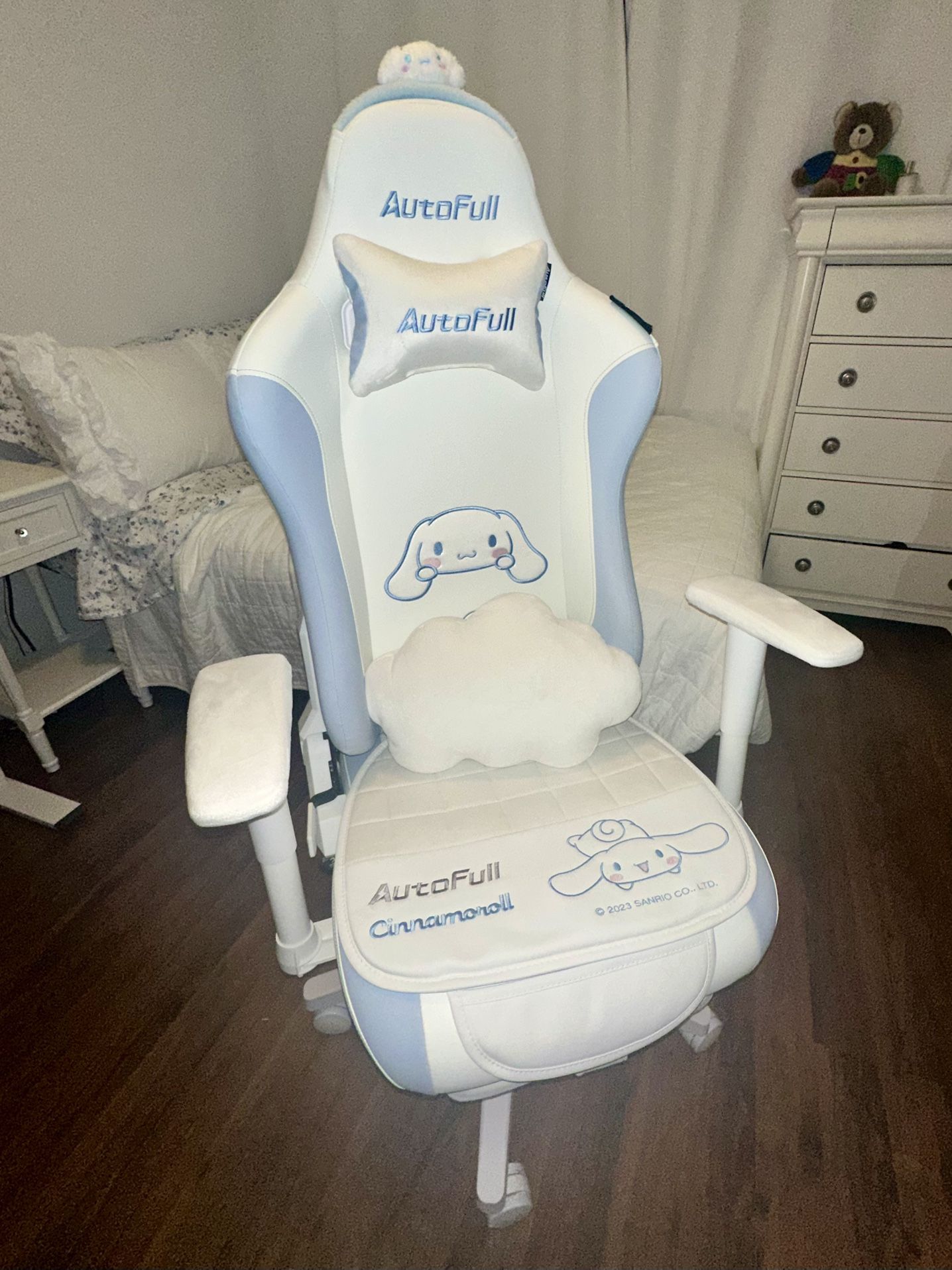 Cinnamoroll Sanrio Autofull Gaming Chair