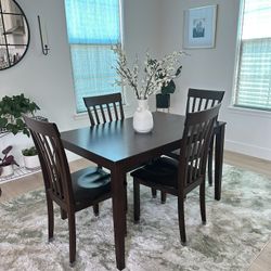 5 Piece Dining Table 
