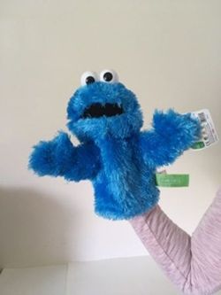 Sesame Street Cookie Monster Hand Puppet 10"