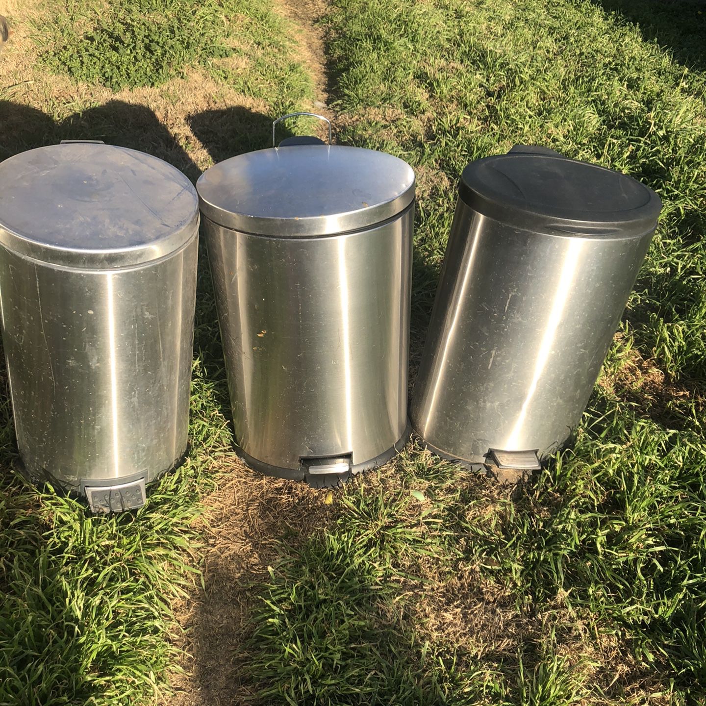 Steel Trashcans With Foot Pedals $25 Each
