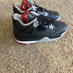 Jordan Retro 4 Grade School Size 6.5