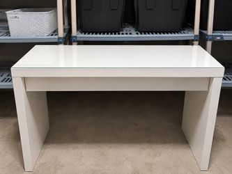 Ilea malm dresser/desk