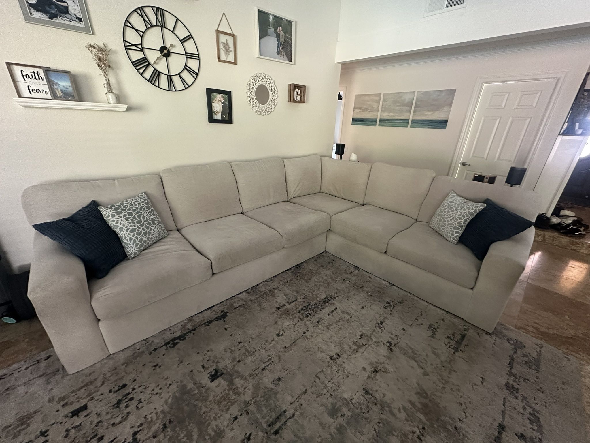 Sectional L Couch