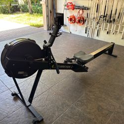 Concept2 RowErg (Model D) Rowing Machine with PM5 Monitor