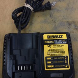 Dewalt DCB113 12v/20v Max Lithium Ion Charger 