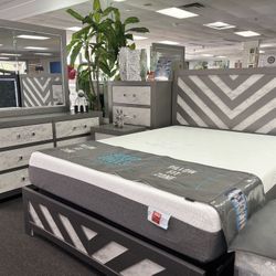 White/gray 5pc Bedroom Set W/marbled Finish& FREE MATTRESS! For Sale (We Deliver) 