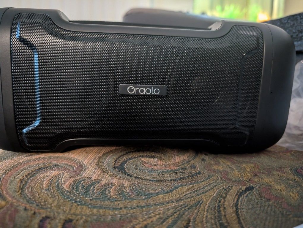 Oraolo Bluetooth Speaker