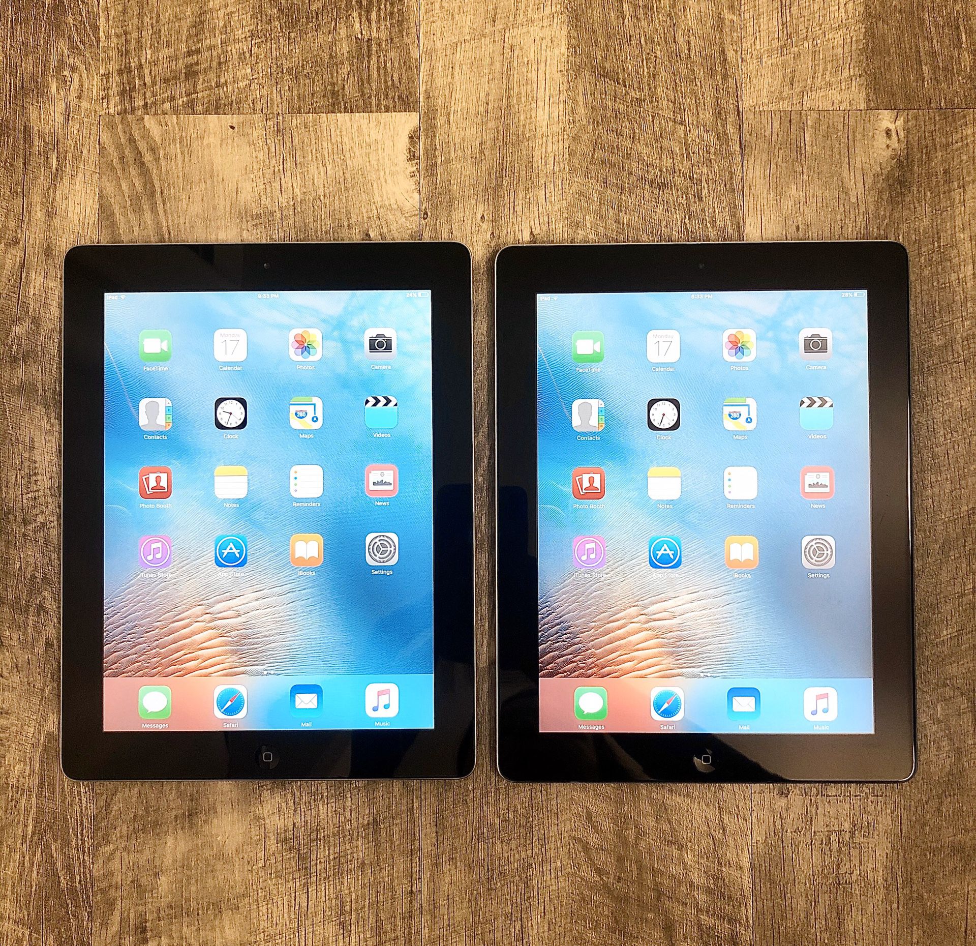 Lot of 2 Apple iPad 9.7” Wifi