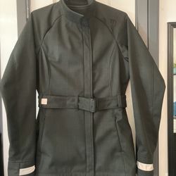 Novara Edgewater mini-trench cycling rain jacket 