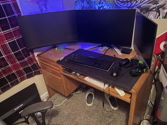 Solid Wood Desk With Drawers