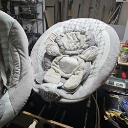 Baby Items Great Condition Free To Go 