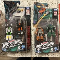 2 Two Packs Of Transformers Earthrise Action Figures 