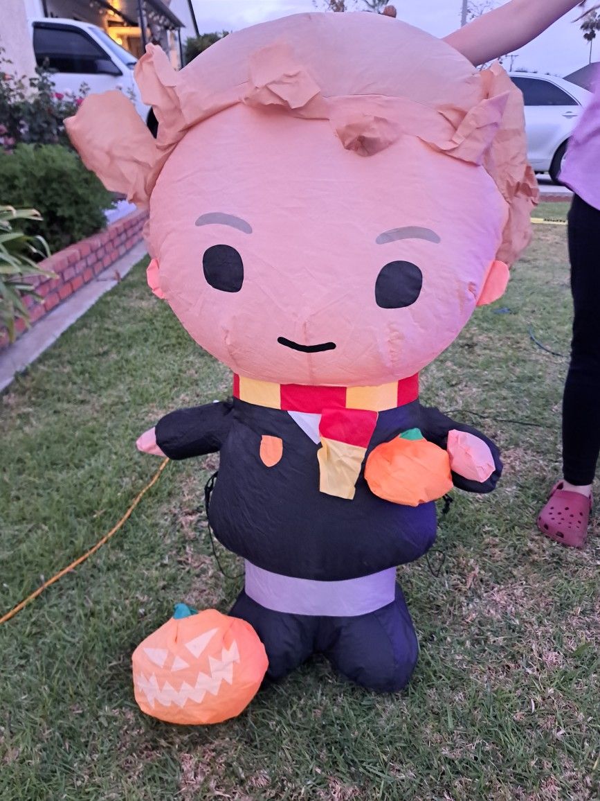 Hermoine Yard Inflatable - Harry Potter