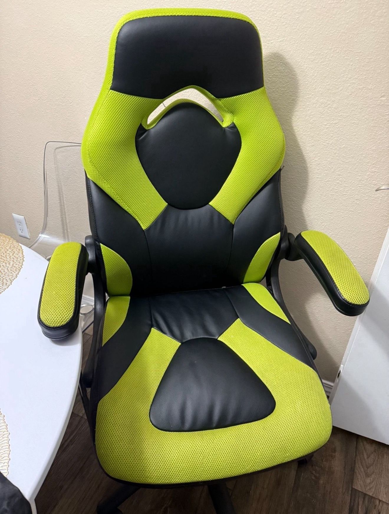 Gaming chair