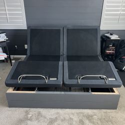 Cal King Bed w/adjustable Frame