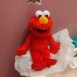 2021 Tickle Me Elmo 