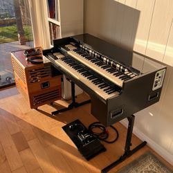 Hammond B3 (1956) - with 860 Leslie