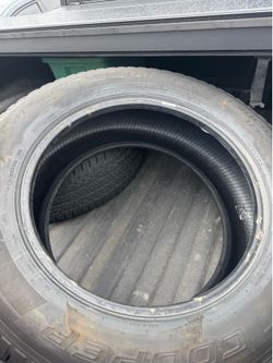 Set of 2 Cooper Discoverer EvoHT2 Tires 275/60R20 – Under 15k Miles – 9/32 Tread