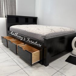 Full Bed And Mattress With Drawers 